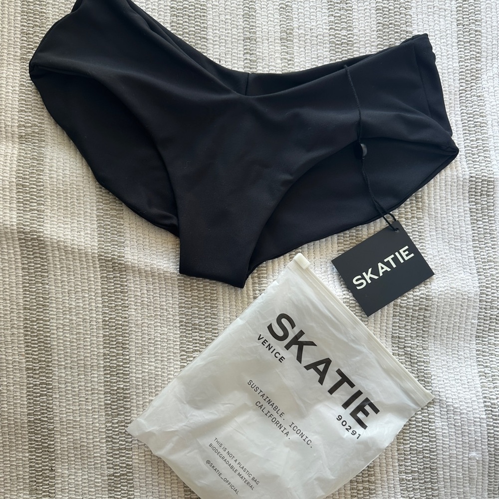 Skatie shayla swim bottom